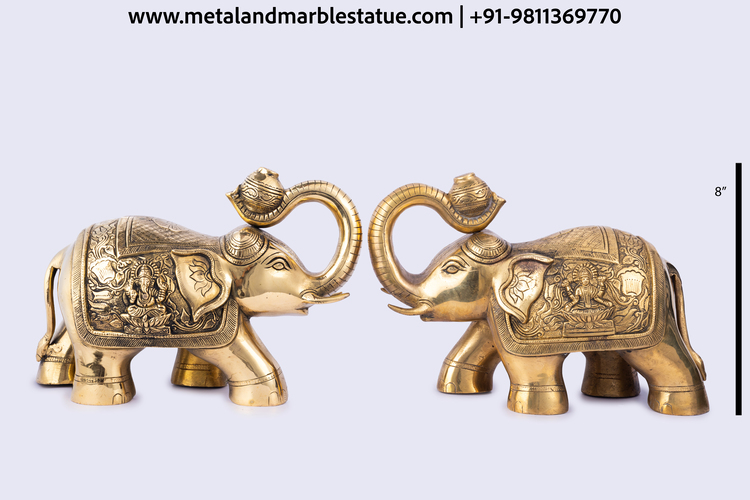 Elephant statue 8"