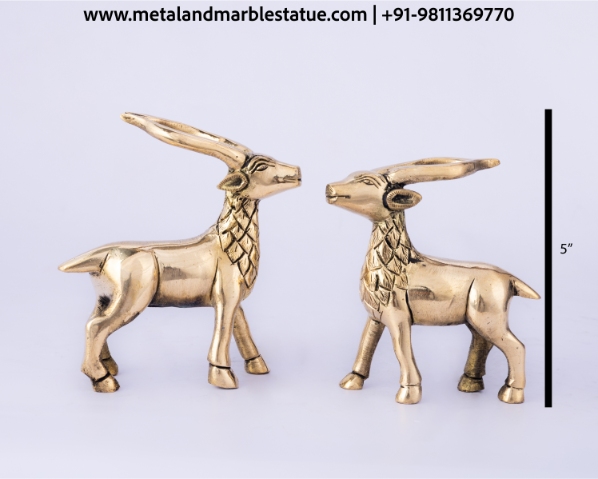 Deer Statue 5"