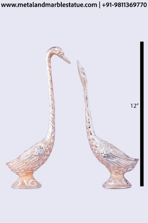 Swan Statue 12"